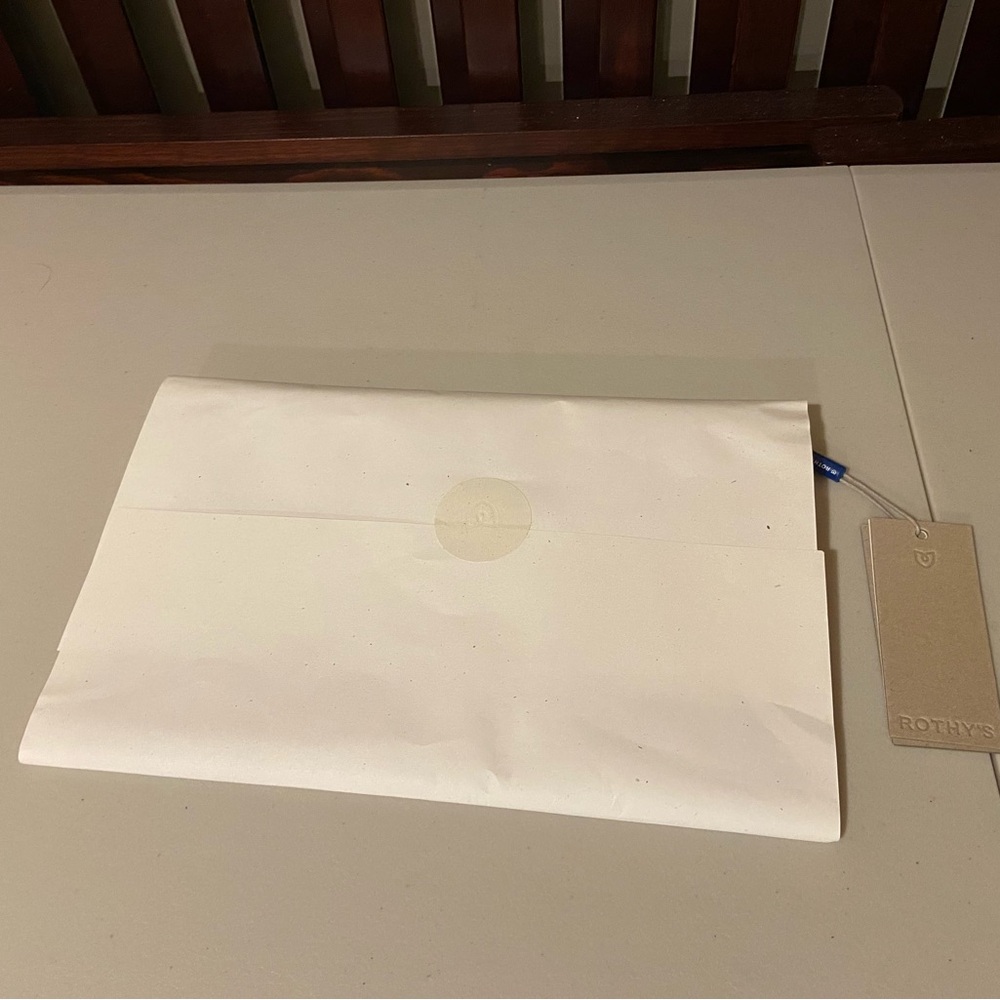 NWT Rothy's essential pouch - Picture 11 of 11